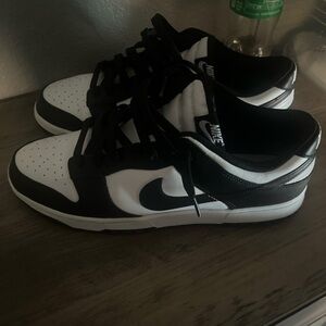 Nike Panda Dunks